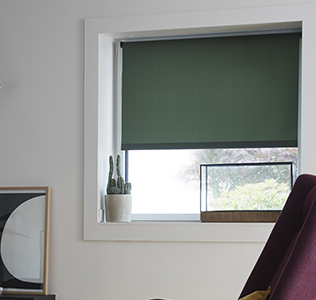 Store enrouleur kaki occultant