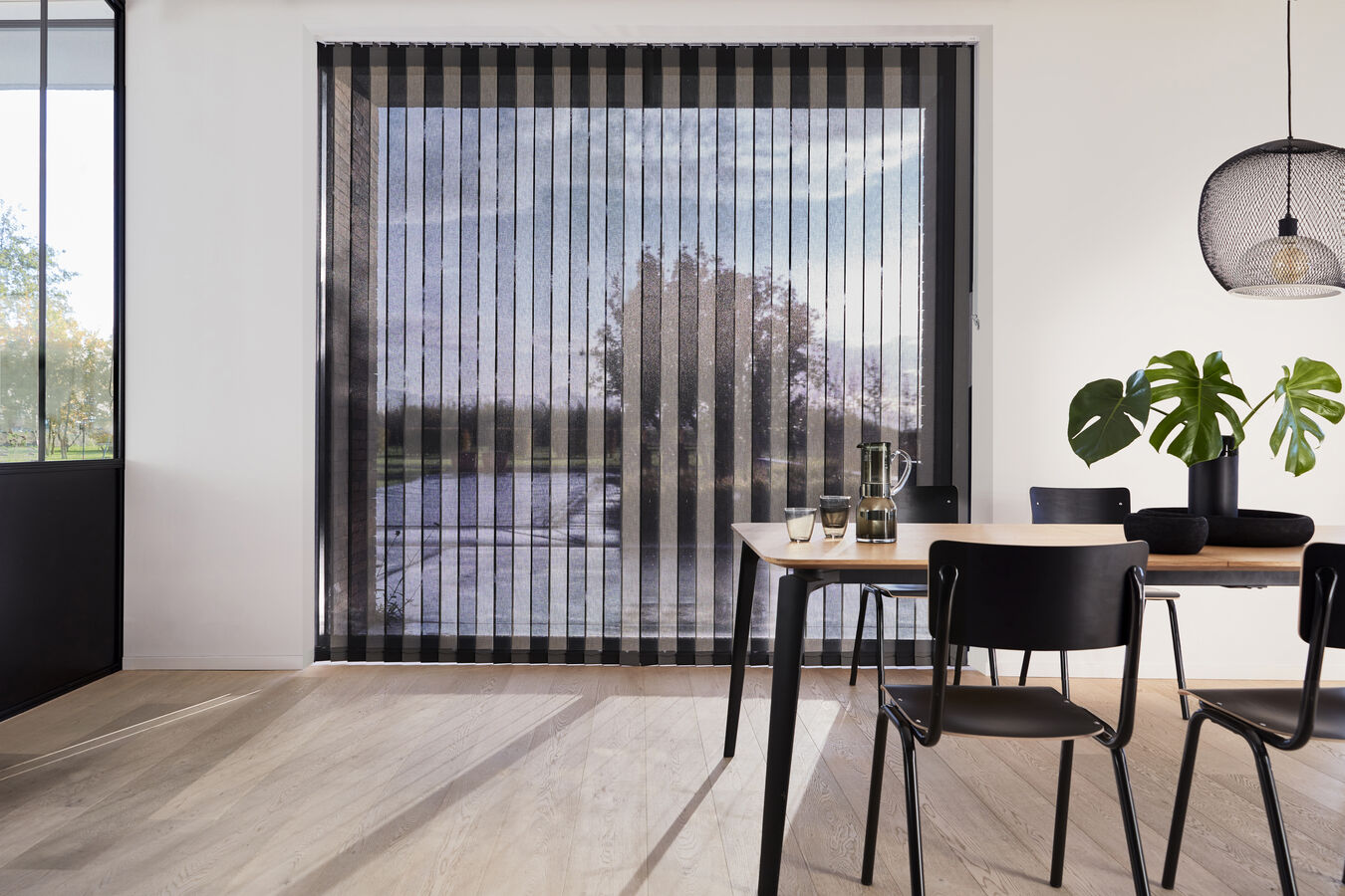 Faites le choix de la modernité et de l'efficacité grâce aux stores